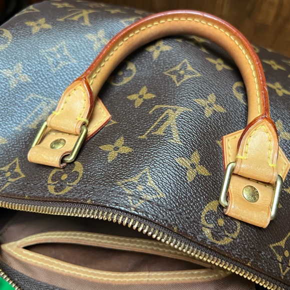 LV Speedy 25 Monogram Canvas Comes with Lock and key - Picture 8 of 12